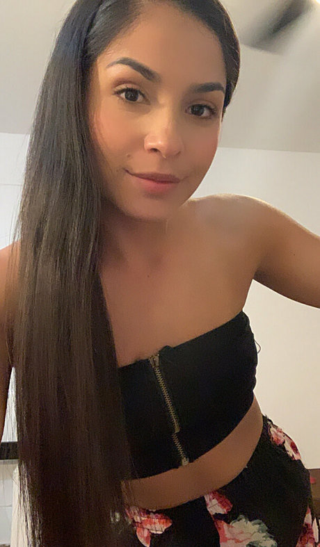 Nagie wyciekłe zdjęcie OnlyFans od Emilymoonroe
