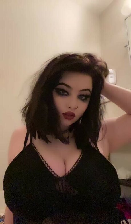 Nagie wyciekłe zdjęcie OnlyFans od Toiletseatshawty