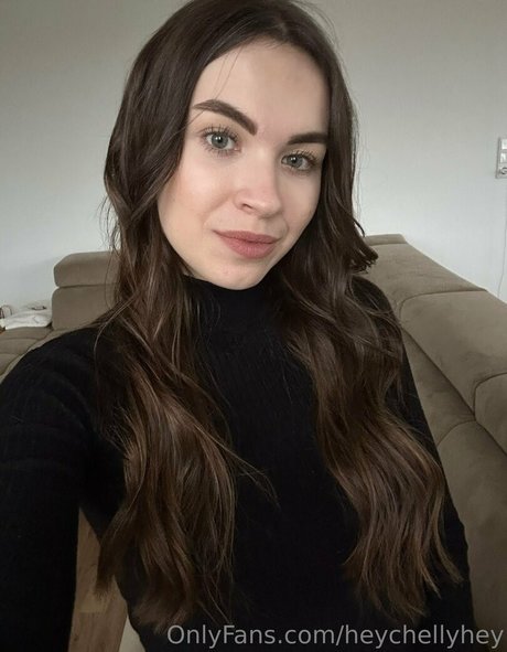 Nagie wyciekłe zdjęcie OnlyFans od Heychellyhey