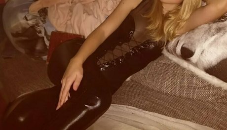 Nagie wyciekłe zdjęcie OnlyFans od Sailerwolfgirl