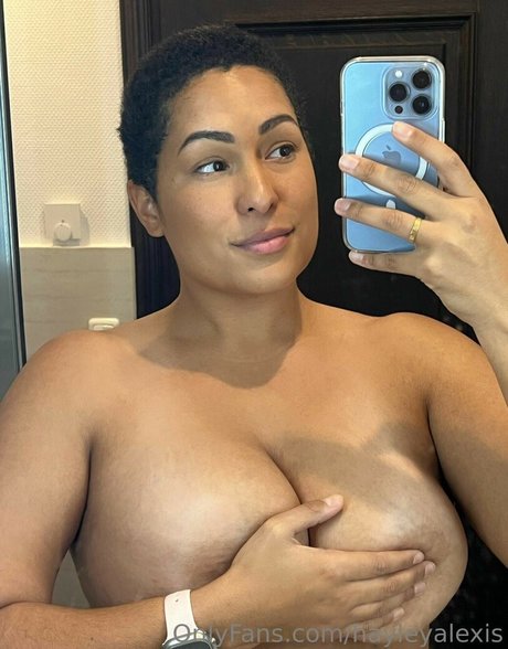 Nagie wyciekłe zdjęcie OnlyFans od Hayley Alexis