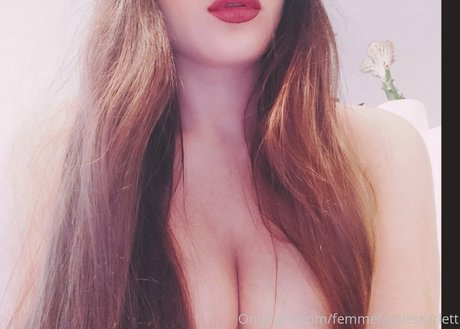 Nagie wyciekłe zdjęcie OnlyFans od Bellajuliafree