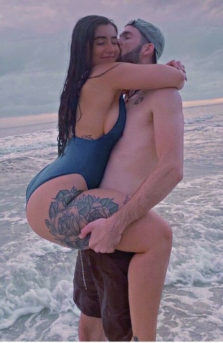Nagie wyciekłe zdjęcie OnlyFans od Kierraaaahh