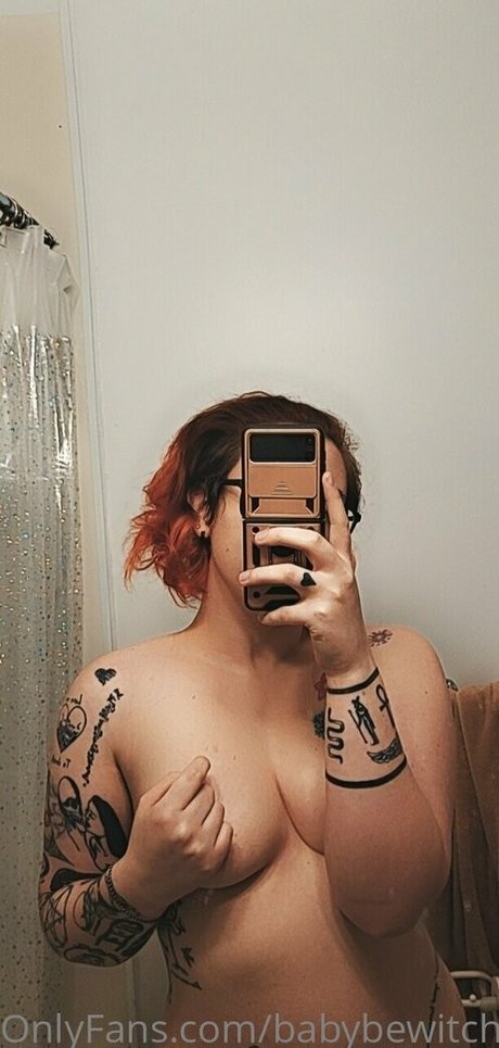 Nagie wyciekłe zdjęcie OnlyFans od Babybewitched
