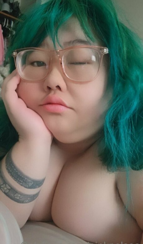 Nagie wyciekłe zdjęcie OnlyFans od Pinkpolaaa