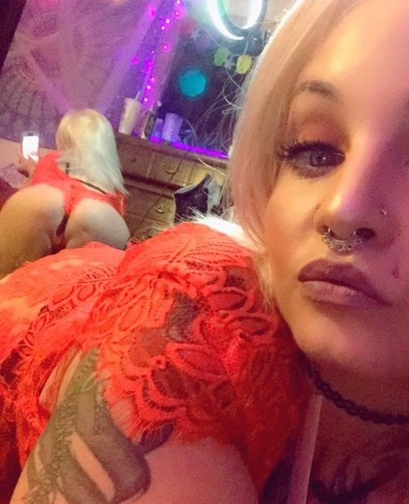 Nagie wyciekłe zdjęcie OnlyFans od Arialux