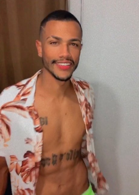 Nagie wyciekłe zdjęcie OnlyFans od Eric Santos