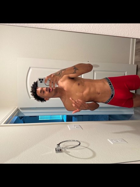 Nagie wyciekłe zdjęcie OnlyFans od Apex Tay
