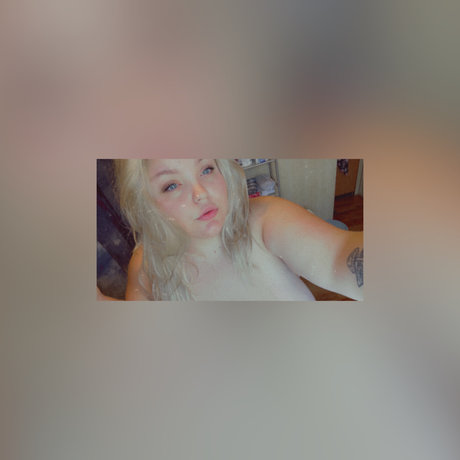 Nagie wyciekłe zdjęcie OnlyFans od Alannah Valencia