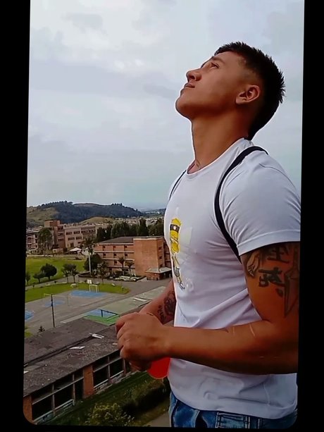 Nagie wyciekłe zdjęcie OnlyFans od Felipe Pinzon