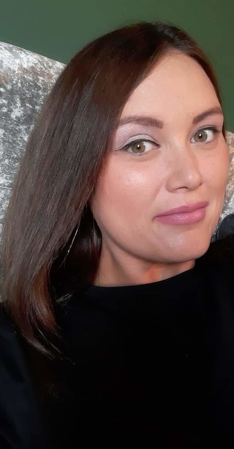 Nagie wyciekłe zdjęcie OnlyFans od Pleasuretomeetpolly