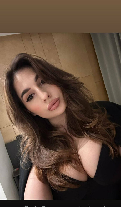 Nagie wyciekłe zdjęcie OnlyFans od Miavixen