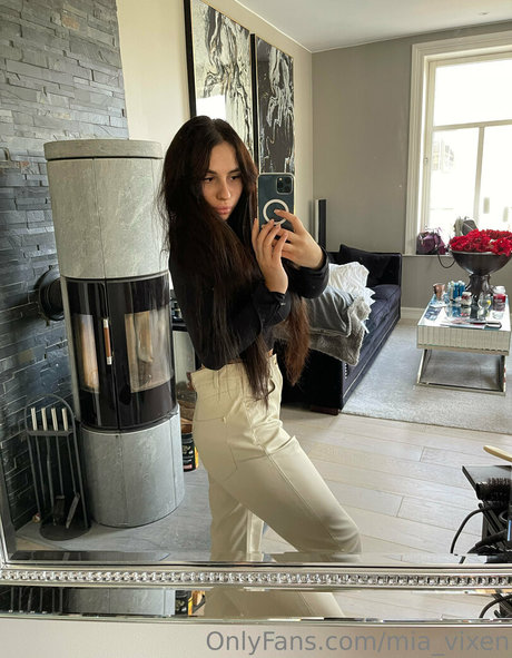 Nagie wyciekłe zdjęcie OnlyFans od Miavixen