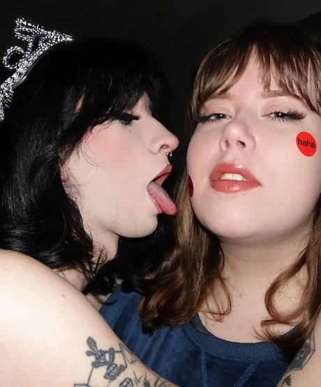 Nagie wyciekłe zdjęcie OnlyFans od Cherry Darling