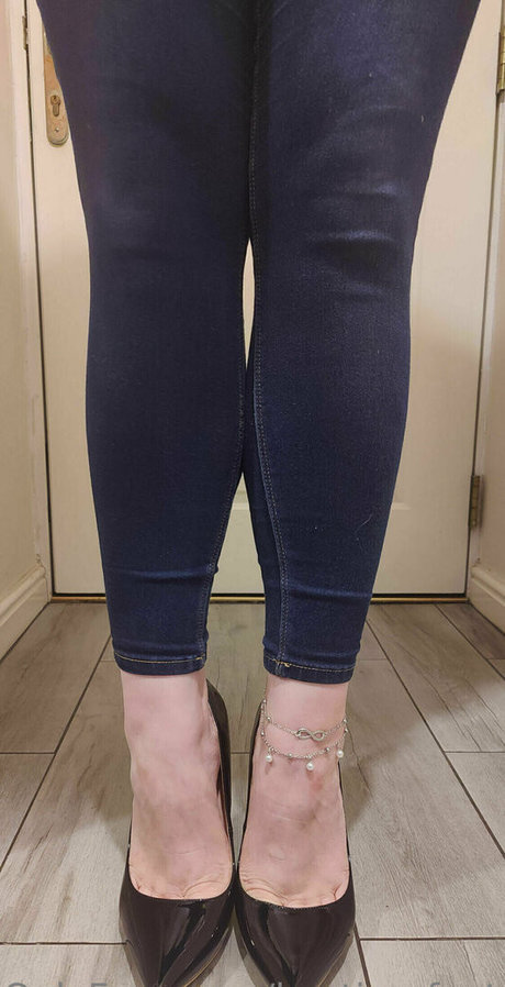 Nagie wyciekłe zdjęcie OnlyFans od Kaytiesfeet