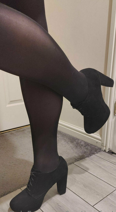 Nagie wyciekłe zdjęcie OnlyFans od Kaytiesfeet