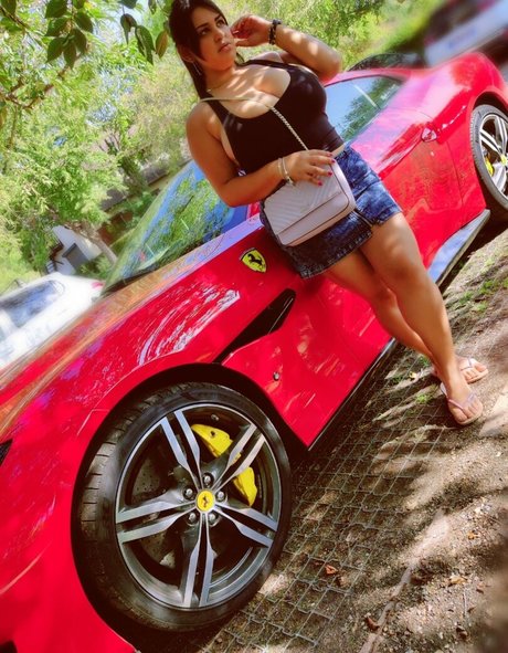Nagie wyciekłe zdjęcie OnlyFans od Jennifer Busty Latina