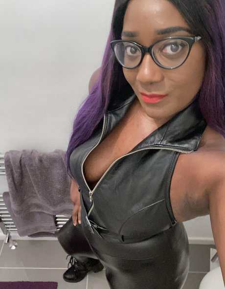 Nagie wyciekłe zdjęcie OnlyFans od Mslorraineldn