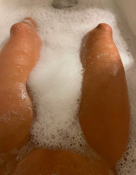 Charleexxxrose