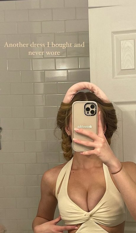 Nagie wyciekłe zdjęcie OnlyFans od Sophiailysm