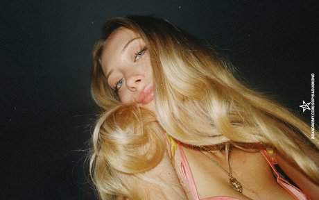 Nagie wyciekłe zdjęcie OnlyFans od Sophiailysm