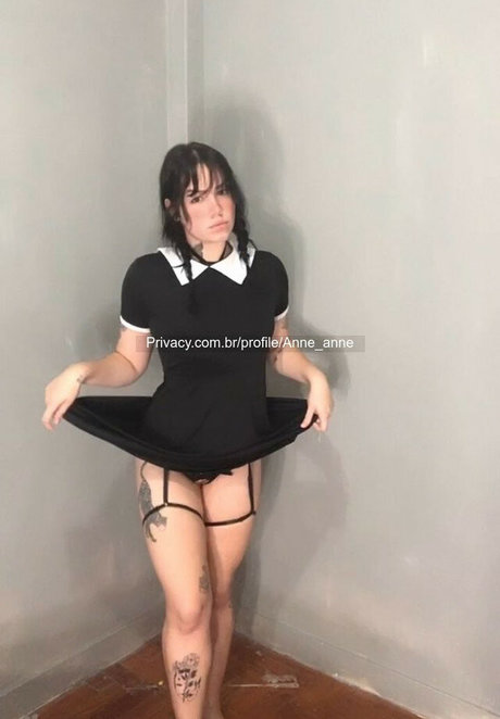 Nagie wyciekłe zdjęcie OnlyFans od Anne Noeme
