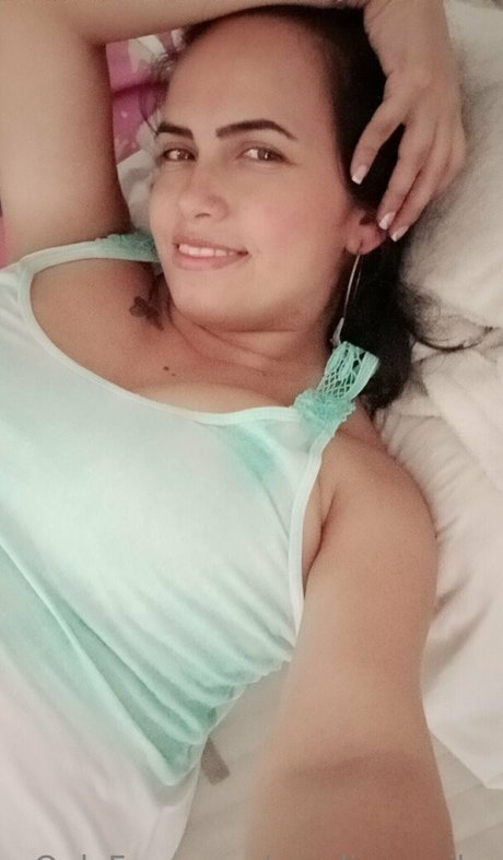 Nagie wyciekłe zdjęcie OnlyFans od Carolinauribe