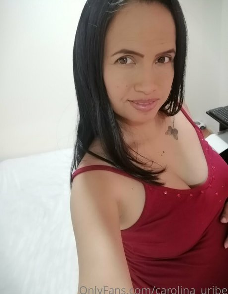 Nagie wyciekłe zdjęcie OnlyFans od Carolinauribe