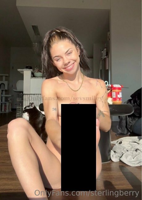 Nagie wyciekłe zdjęcie OnlyFans od Sterlingberry
