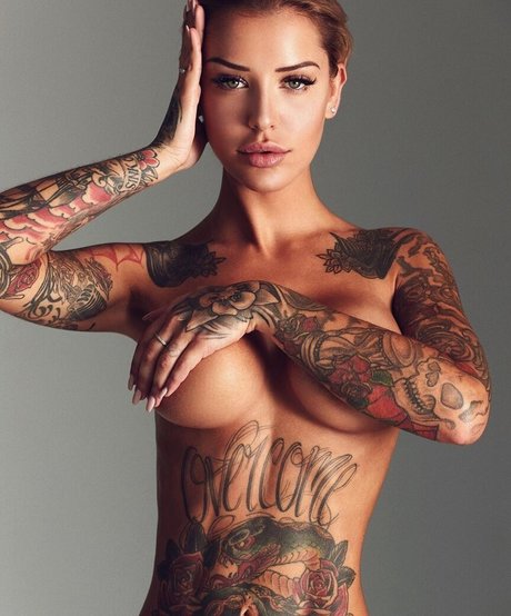 Nagie wyciekłe zdjęcie OnlyFans od Laurence Bedard