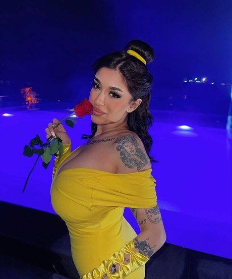 Nagie wyciekłe zdjęcie OnlyFans od May Bakshi