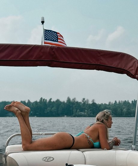 Nagie wyciekłe zdjęcie OnlyFans od Jordan Elizabeth