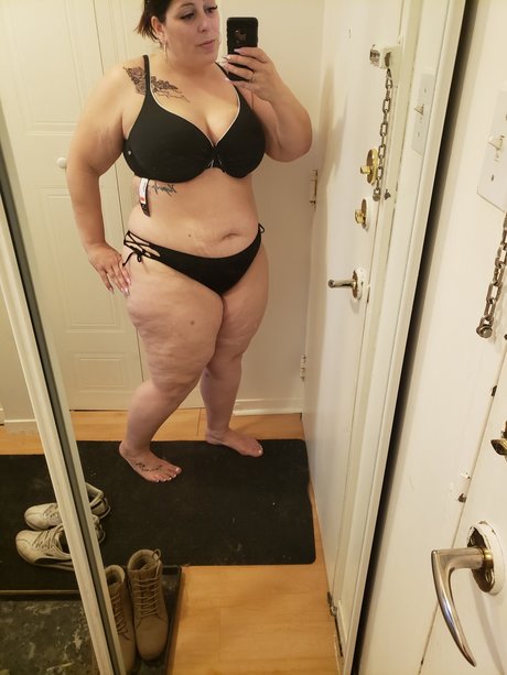 Nagie wyciekłe zdjęcie OnlyFans od Cynty