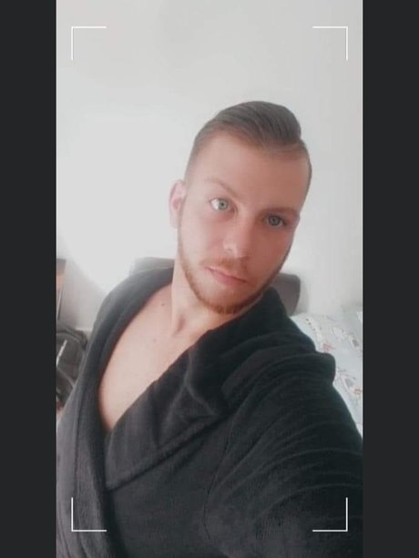 Nagie wyciekłe zdjęcie OnlyFans od  Your Perfect Couple 