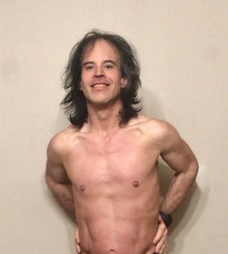 Nagie wyciekłe zdjęcie OnlyFans od James