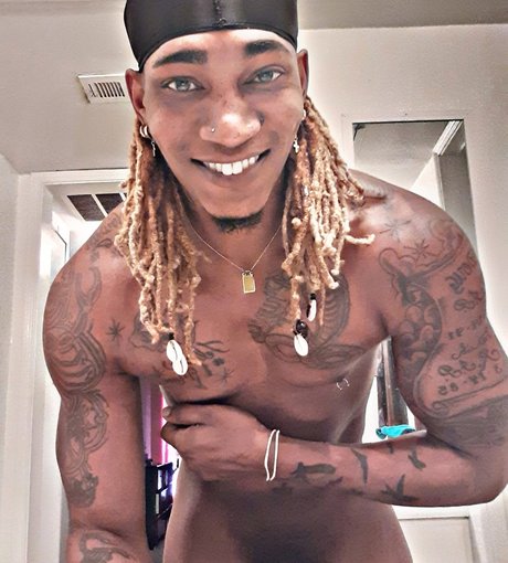 Nagie wyciekłe zdjęcie OnlyFans od Douglas White