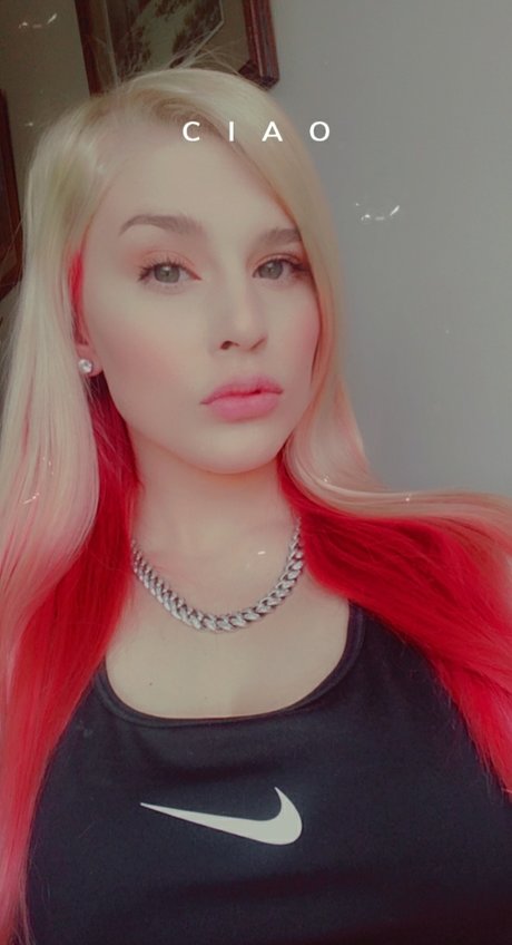 Nagie wyciekłe zdjęcie OnlyFans od Sierra Schiann