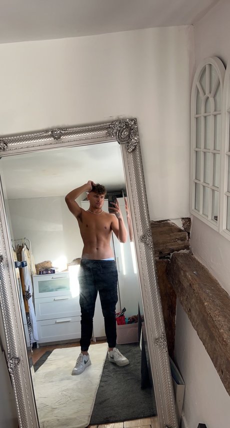 Nagie wyciekłe zdjęcie OnlyFans od  