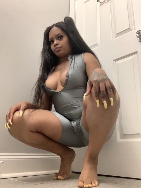 Nagie wyciekłe zdjęcie OnlyFans od Queennana