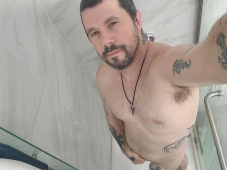 Nagie wyciekłe zdjęcie OnlyFans od Donnie Mayhem