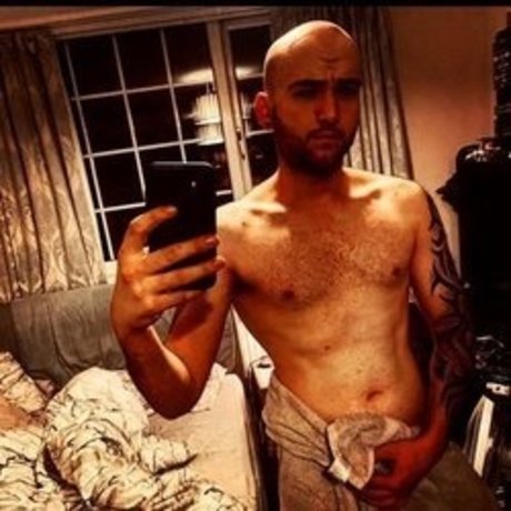 Nagie wyciekłe zdjęcie OnlyFans od Big Dick Bill