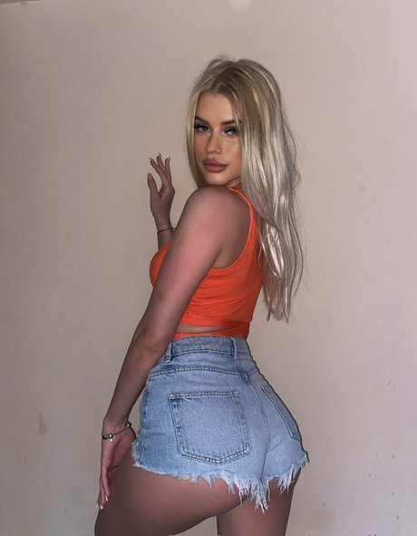 Nagie wyciekłe zdjęcie OnlyFans od Cutealinaa