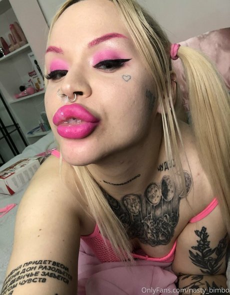 Nasty_bimbo