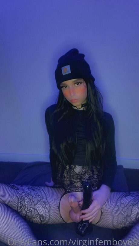 Nagie wyciekłe zdjęcie OnlyFans od Virginfemboy69