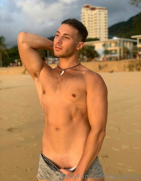 Nagie wyciekłe zdjęcie OnlyFans od Arsimply