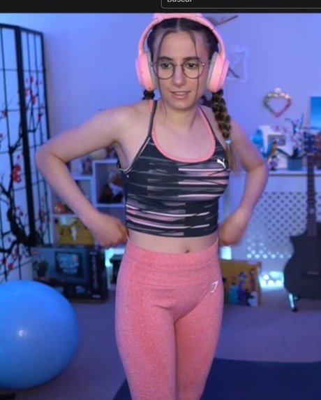 Nagie wyciekłe zdjęcie OnlyFans od Millie Mossiae