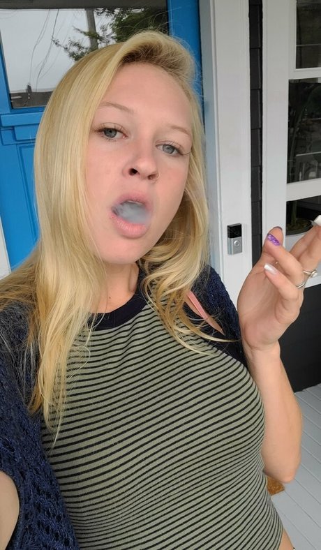 Nagie wyciekłe zdjęcie OnlyFans od Smokingprincessof