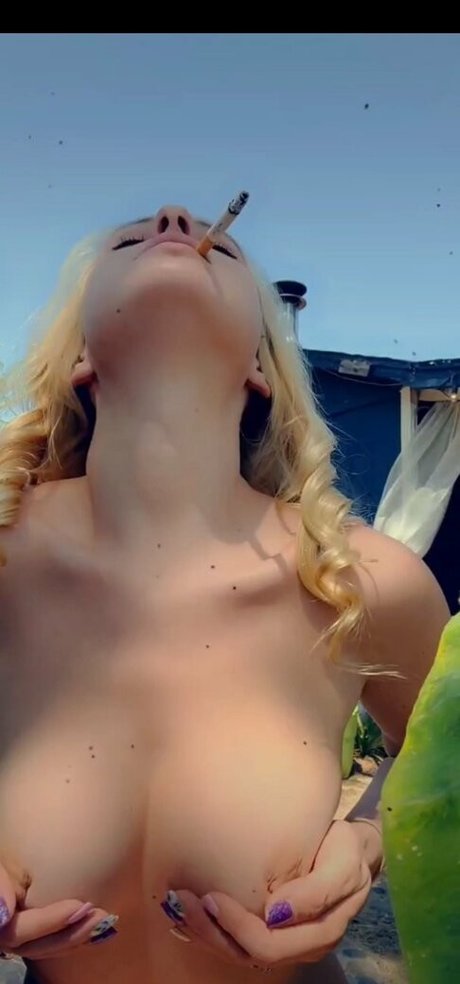 Nagie wyciekłe zdjęcie OnlyFans od Smokingprincessof