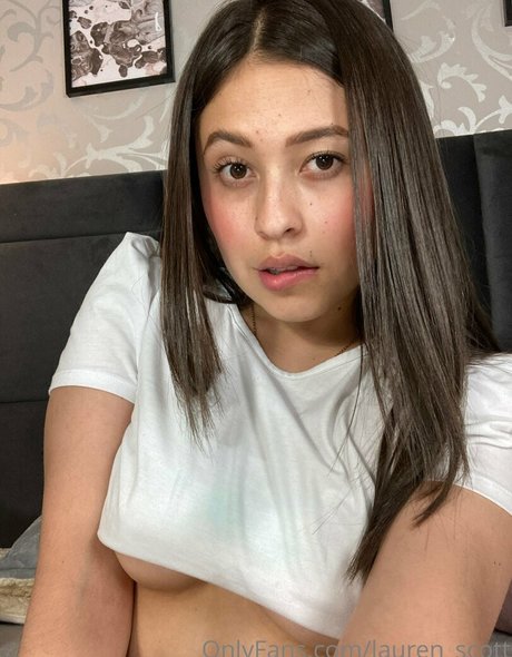 Nagie wyciekłe zdjęcie OnlyFans od Laurenscottfree