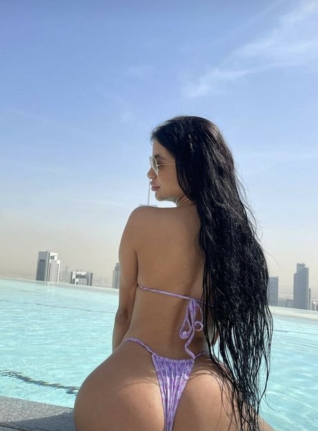 Nagie wyciekłe zdjęcie OnlyFans od Lilveronicar